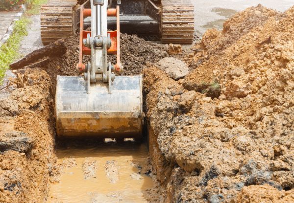 Water Line Digging in Santa Rosa
